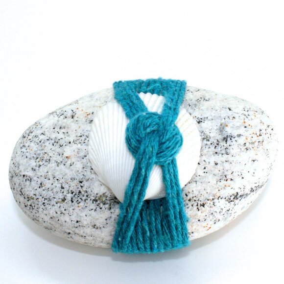 "Resilience" Meditation zen stone. Privacy Stone.Hand wrapped rock with shell - Picture 4 of 6